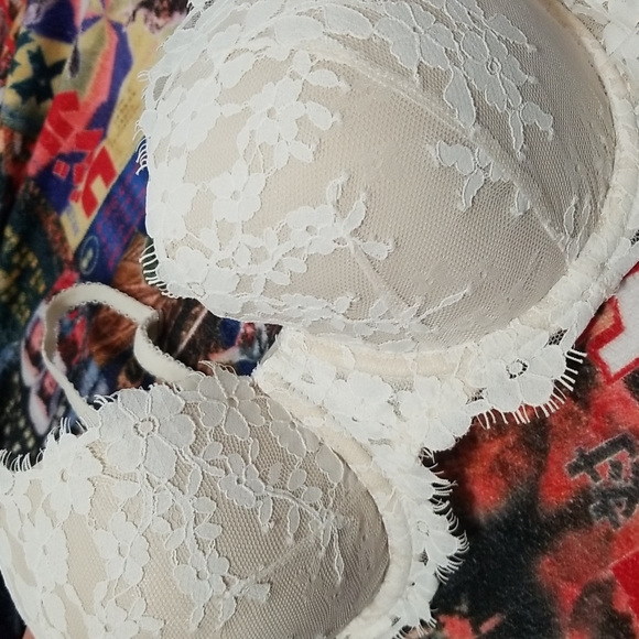 💎2 for $25💎 Victoria's Secret Dream Angels Lace Bra 36D - Picture 5 of 9